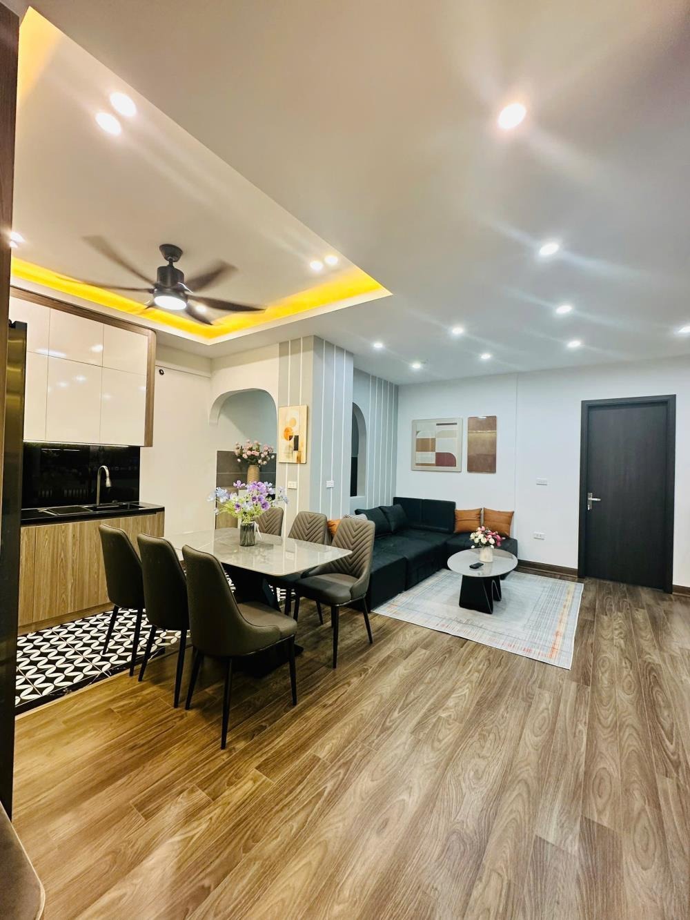 Bán Căn Hộ 3PN, 2WC, Nội Thất Đầy Đủ, Tòa Rainbow Linh Đàm - Giá Tốt