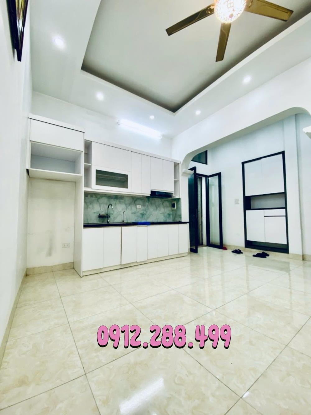 Bán nhà riêng 33m² tại Hai Bà Trưng, Hà Nội - Giá 6.25 tỷ, gần ô tô
