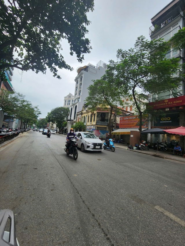 Bán nhà mặt phố Nguyễn Thái Học, Ba Đình - 160m2, 9 Tầng, Kinh Doanh Đỉnh Cao