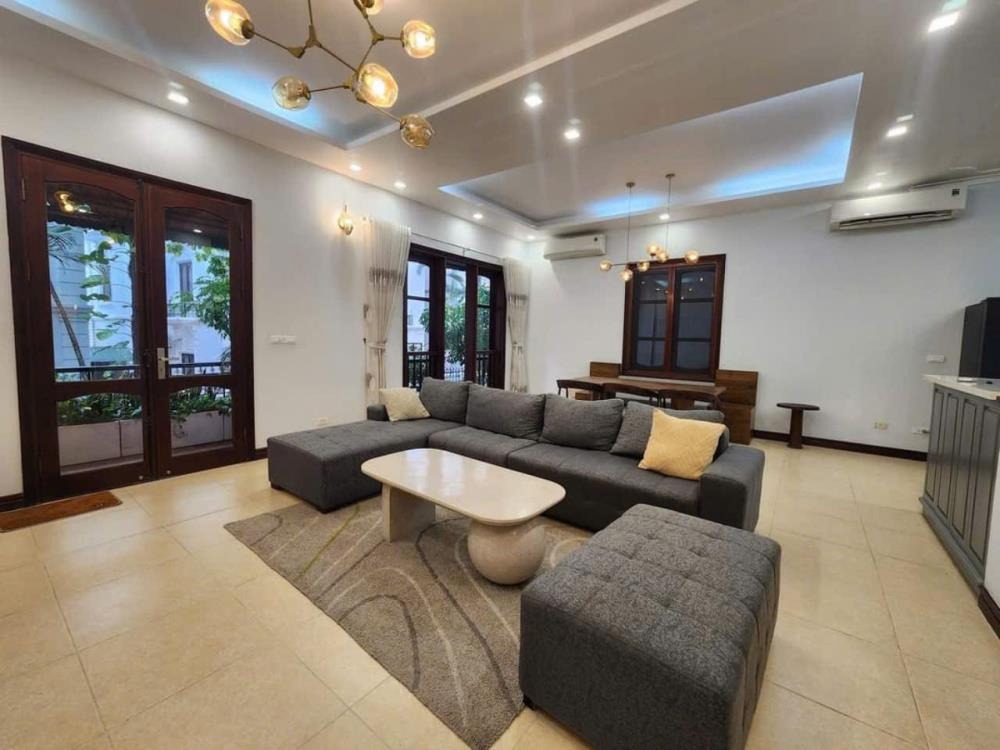 Bán Biệt Thự Cao Cấp Hà Nội - View Vườn, Giá Tốt