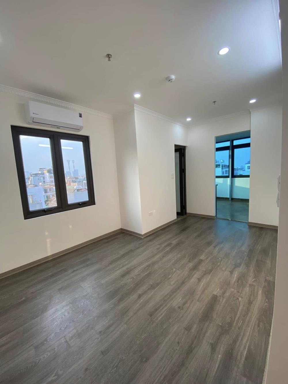 💥Dòng Tiền Vững Chắc: Biệt Thự 8 Tầng, View Hồ Tây, Giá 27.5 Tỷ