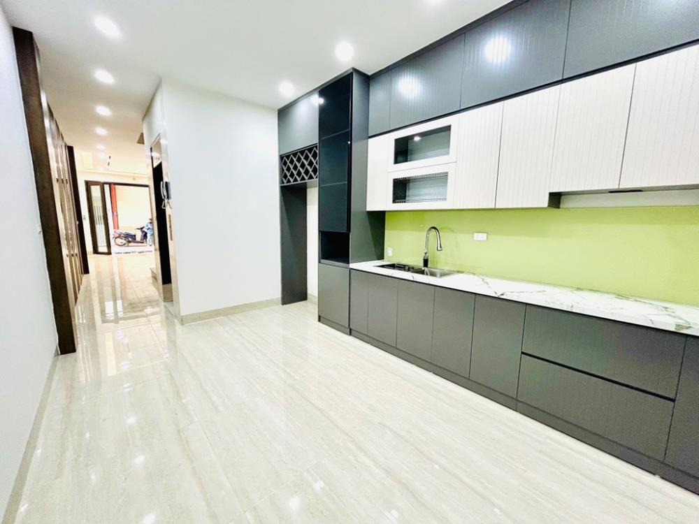 Nhà Mới Xây Trung Phụng - 6 Tầng, Thang Máy, Gần Phố - Giá Tốt
