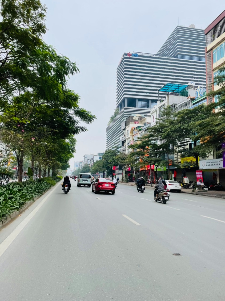 Tòa Mặt Phố Xã Đàn 135m2 - Vị Trí Đỉnh, Cho Thuê Ngân Hàng