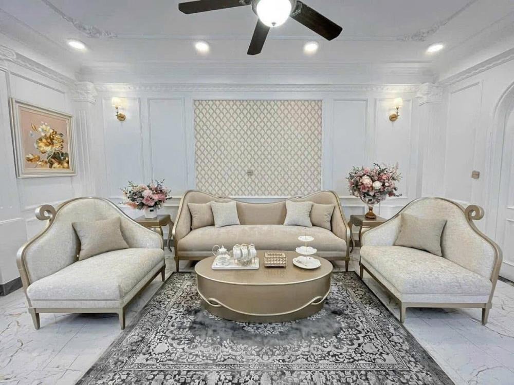 Bán nhà 7 Tầng, Văn Cao - Ba Đình: 45m2 - Mt 4m - Ô Tô Đỗ Cửa - Giá Tốt
