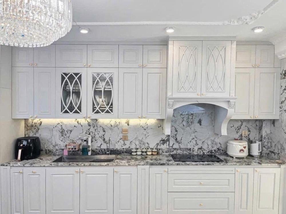 Bán nhà 7 Tầng, Văn Cao - Ba Đình: 45m2 - Mt 4m - Ô Tô Đỗ Cửa - Giá Tốt