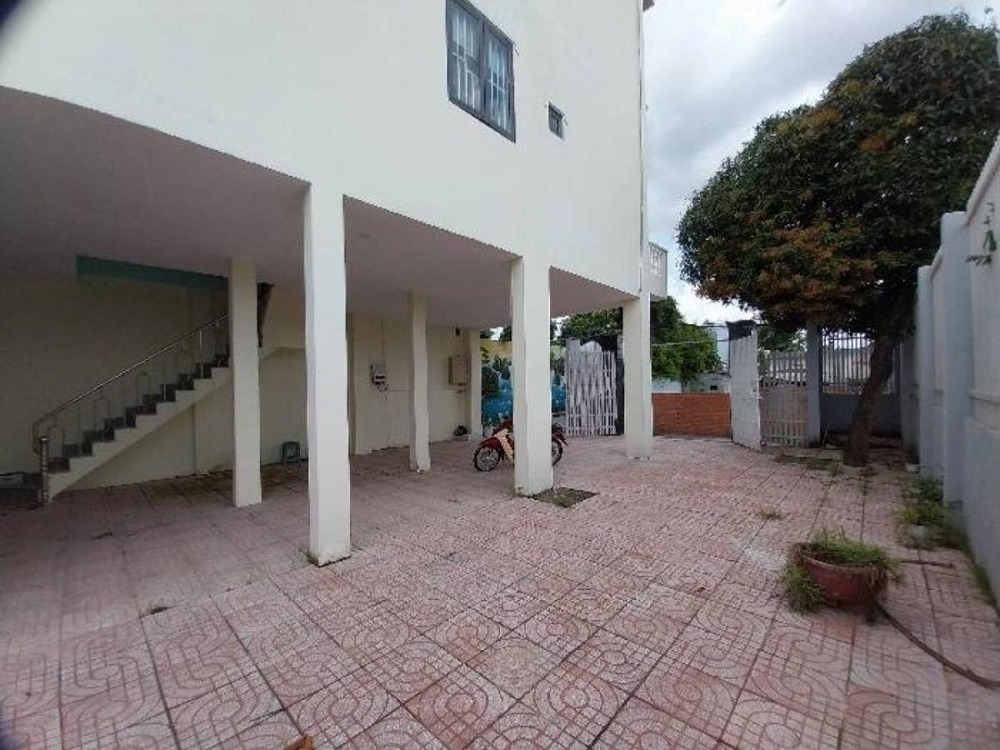 Nhà 4 Tầng Huỳnh Thị Mài, 178m2, 8.5x22m - Giá 5.5 Tỷ