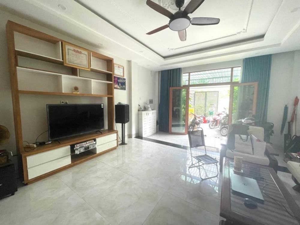 Nhà 3 Tầng Vườn Lài Quận 12: 133m2, 5x27m, Giá Chỉ 10.3 Tỷ
