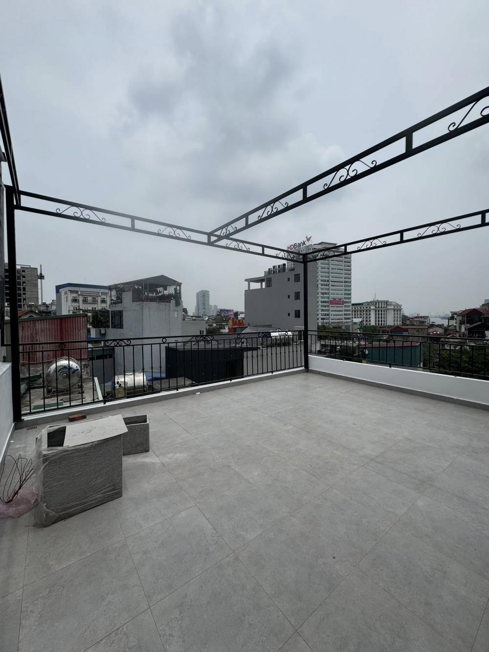 🏠 Bán nhà 6 tầng thang máy, Cầu Giấy - Nguyễn Khánh Toàn, 43m² - Giá 7.9 tỷ - Ô tô dừng