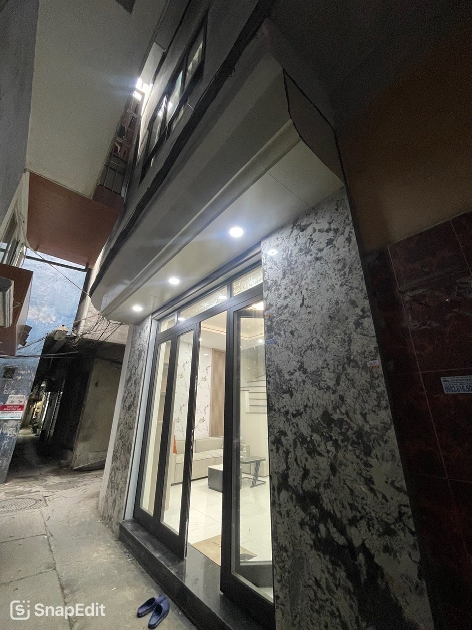 Nhà phố 5 tầng xây mới Hòa Bình - Lô góc - Ngõ thông thoáng - Giá 8.3 tỷ