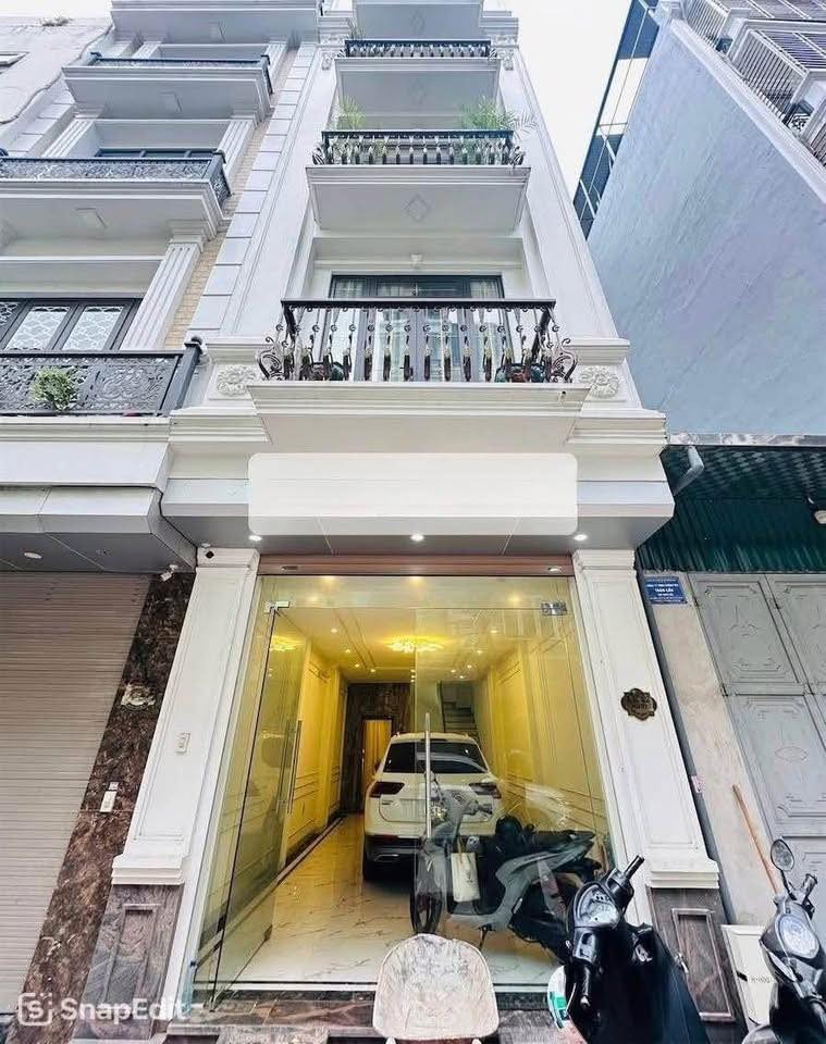 🏠 Bán Nhà 7 Tầng Lạc Long Quân, Thang Máy, Ô Tô Gara - Tặng Nội Thất