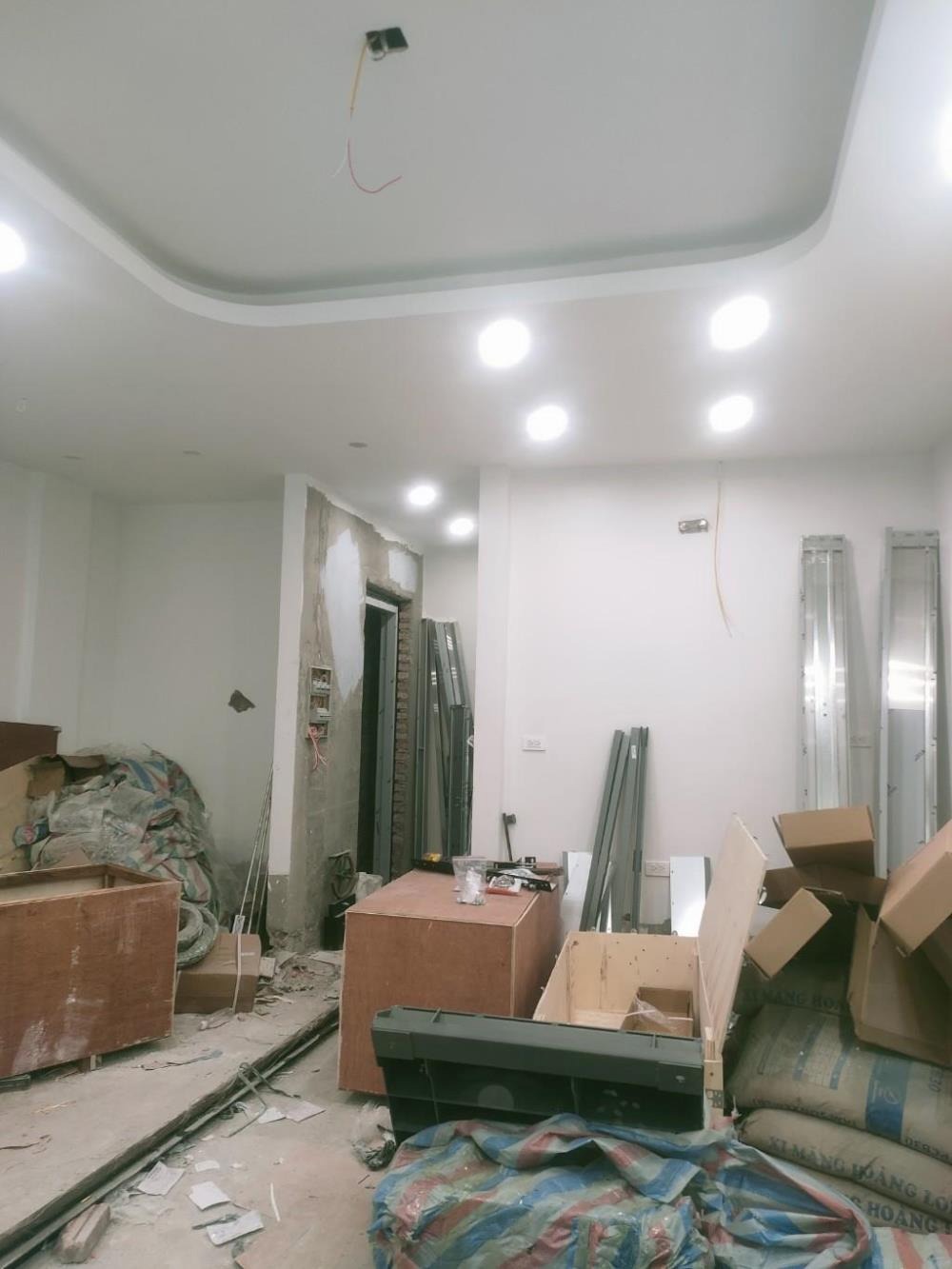 Bán nhà mới thang máy, nội thất hiện đại tại Trần Duy Hưng, Cầu Giấy