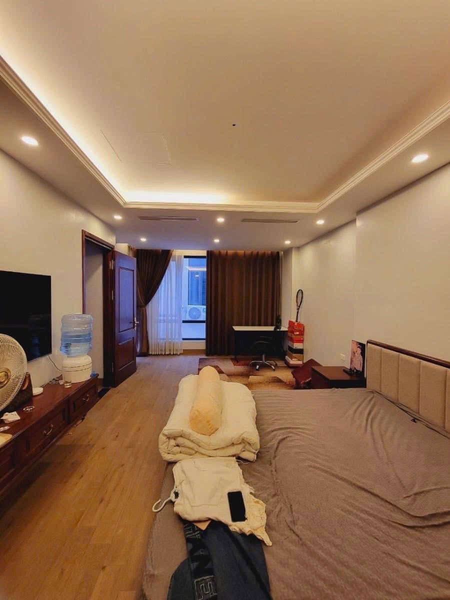Bán nhà 7 tầng thang máy, Tứ Liên - Tây Hồ: 45m², mặt tiền 6.4m, gara ô tô, kinh doanh