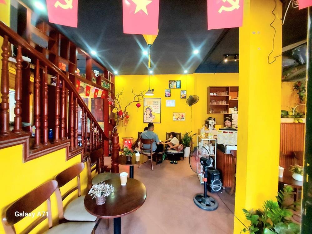 Bán nhà mặt phố Trần Đại Nghĩa, lô góc vỉa hè, 38m2, 5 tầng, giá 19 tỷ