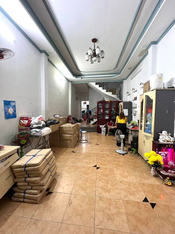 Bán nhà mặt tiền Tân Phú, 84m², 3 tầng BTCT, giá 11.5 tỷ - Vị trí kinh doanh đỉnh cao