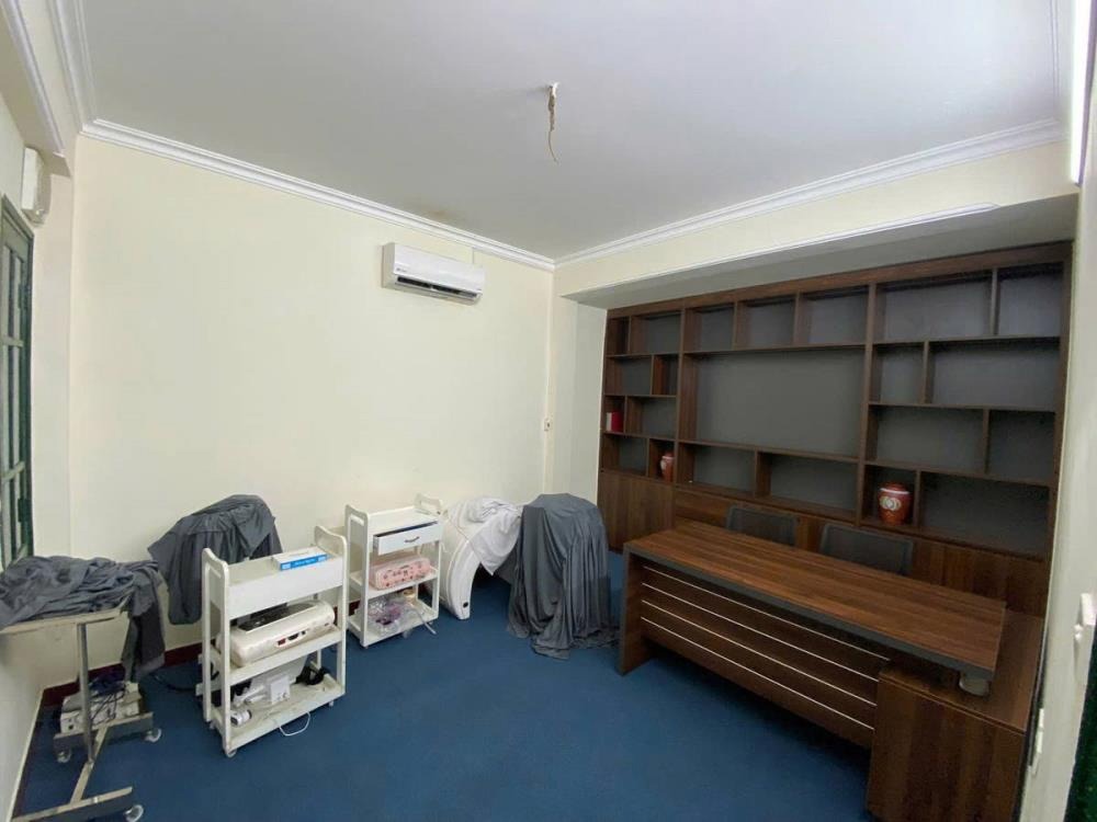 Bán nhà mặt phố Nguyễn Khang 100m2, 5 tầng, MT 5m, giá 52 tỷ - Cầu Giấy