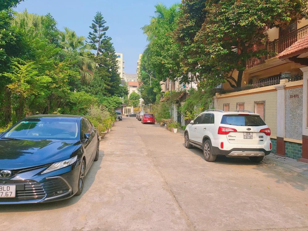 Biệt Thự Vip Mễ Trì Hạ: View Vườn Hoa, Giá Tốt Nhất Khu