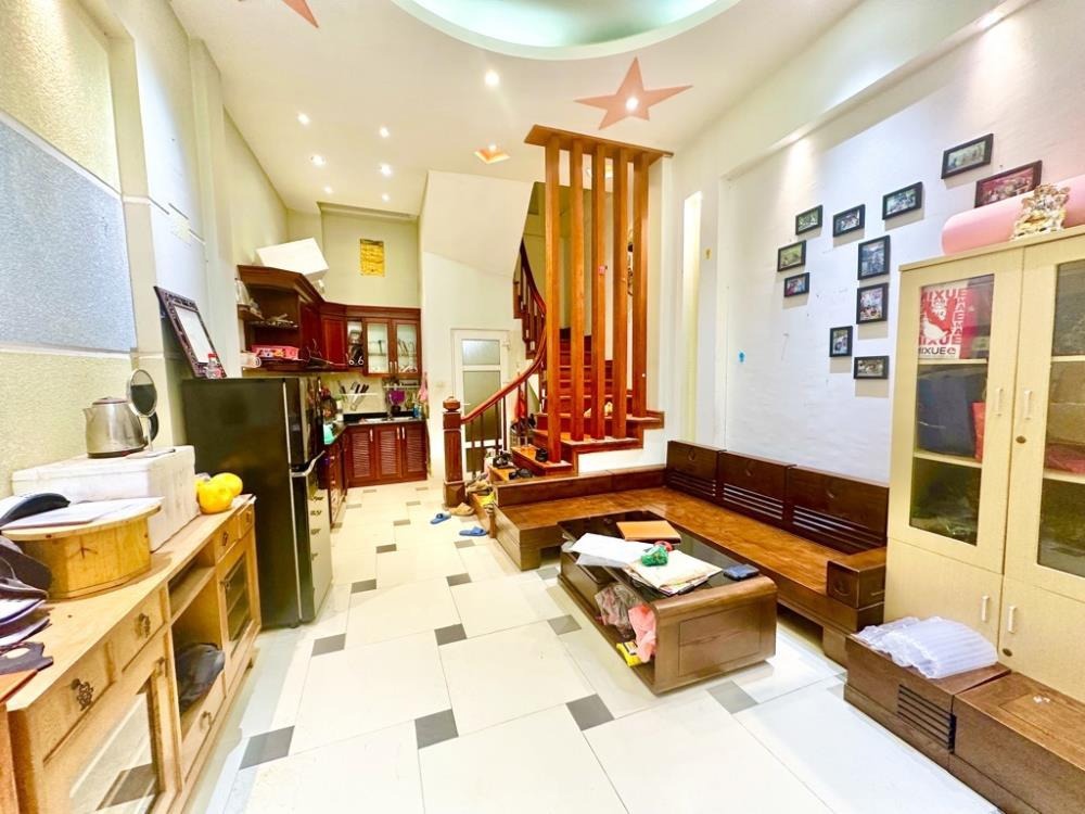 Nhà 5 Tầng Hiện Đại, Nội Thất Xịn - Nguyễn Khang, Cầu Giấy