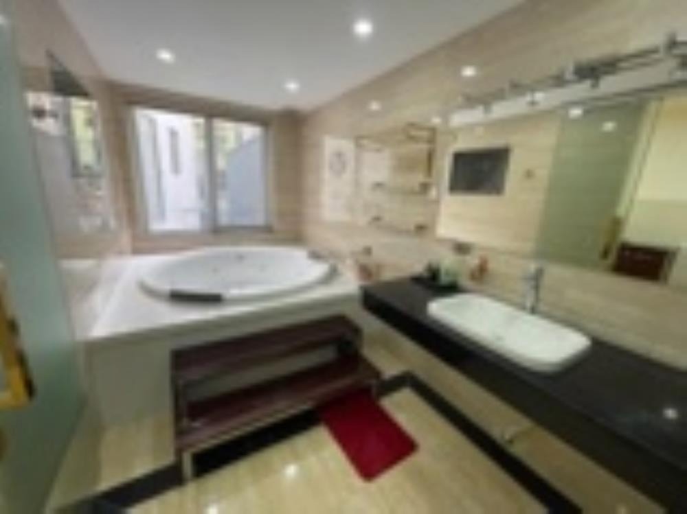 Bán Nhanh Biệt Thự Góc Lô Diện Tích Lớn, Khu Nhà Vườn Hoàng Hoa Thám