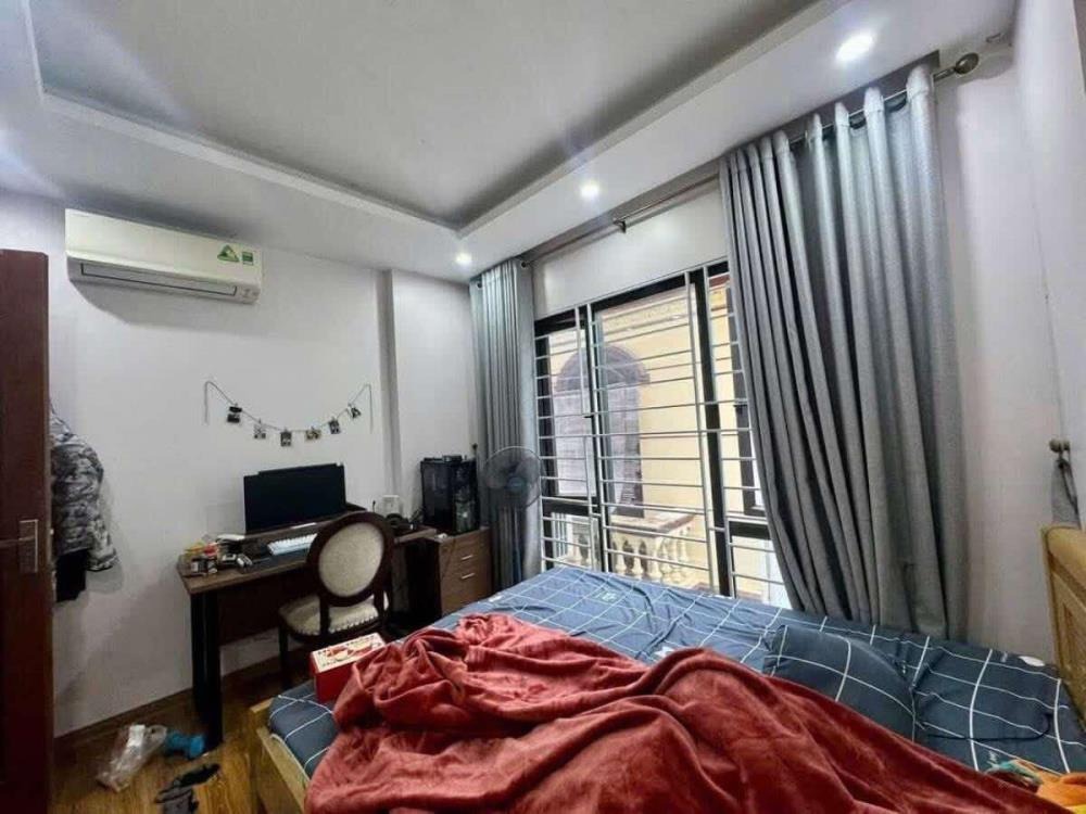 Bán nhà 5 tầng lô góc, Cầu Giấy - 6.9 tỷ, mặt tiền 4m