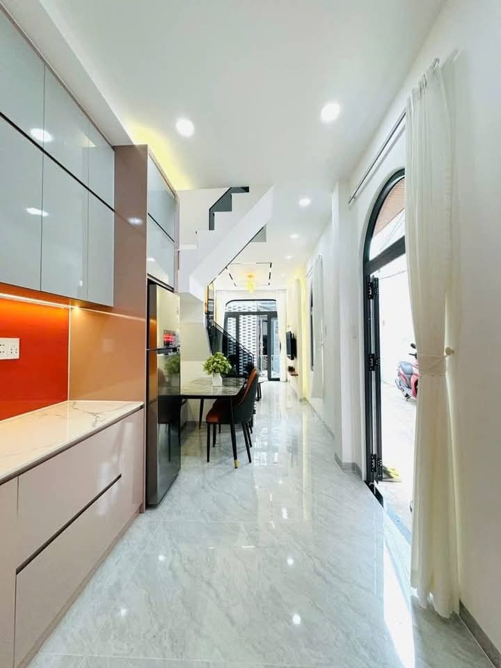 Bán Nhà Phố Đỗ Quang, Cầu Giấy, Giá 22 Tỷ - 66m² - Vị Trí Đắc Địa