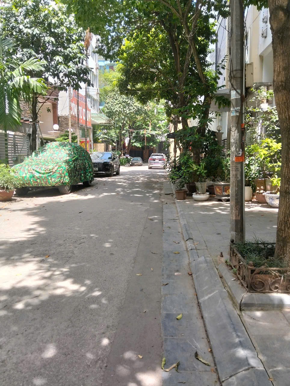 Bán Biệt Thự Phố Độc Đáo, 236m2, 5 Tầng, Lô Góc, Quận Cầu Giấy - Giá 130 Tỷ