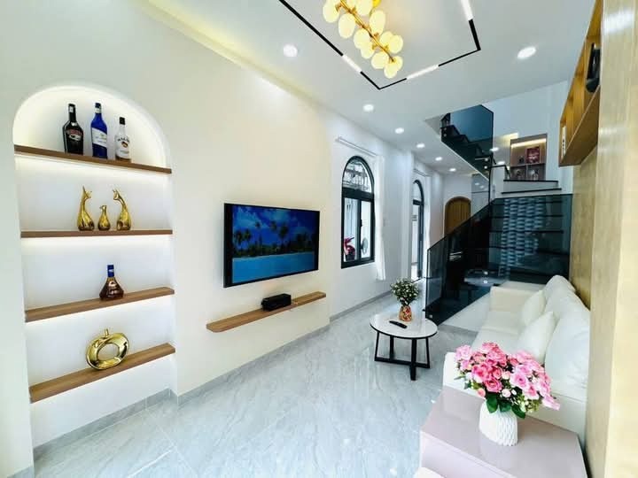 Bán Nhà Phố Đỗ Quang, Cầu Giấy, Giá 22 Tỷ - 66m² - Vị Trí Đắc Địa