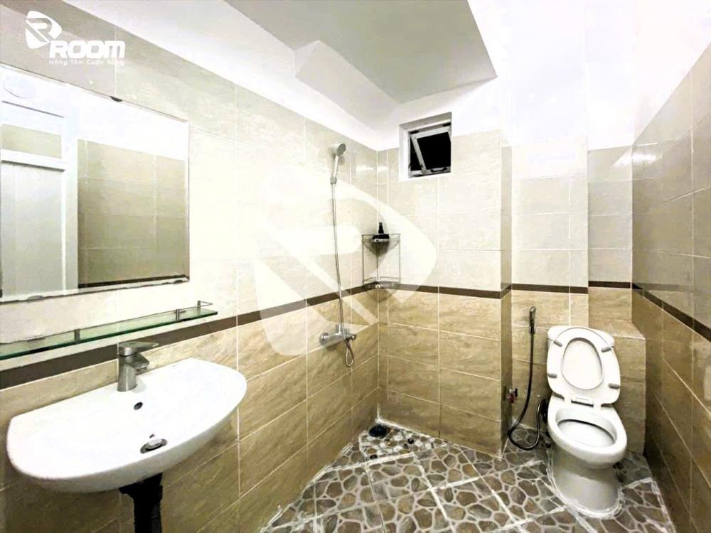 Bán Nhà Mặt Tiền Thủ Đức - 9.8 Tỷ - 123m2 - 5 Phòng Ngủ - Kinh Doanh Sức Lợi