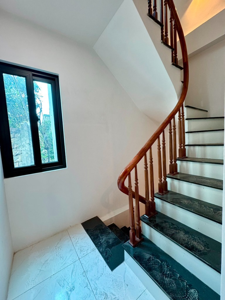 Bán nhà Liên Mạc, Bắc Từ Liêm: 5 Tầng Mới, 32m2, Ô Tô Đỗ Cửa, Giá 5.05 tỷ
