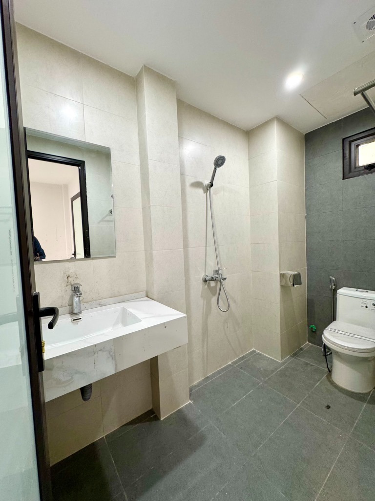 Bán nhà Liên Mạc, Bắc Từ Liêm: 5 Tầng Mới, 32m2, Ô Tô Đỗ Cửa, Giá 5.05 tỷ