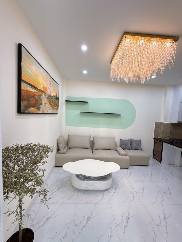 Nhà phố Trương Định 37m2, 5 Tầng, Giá 6 Tỷ - Vị Trí Đắc Địa