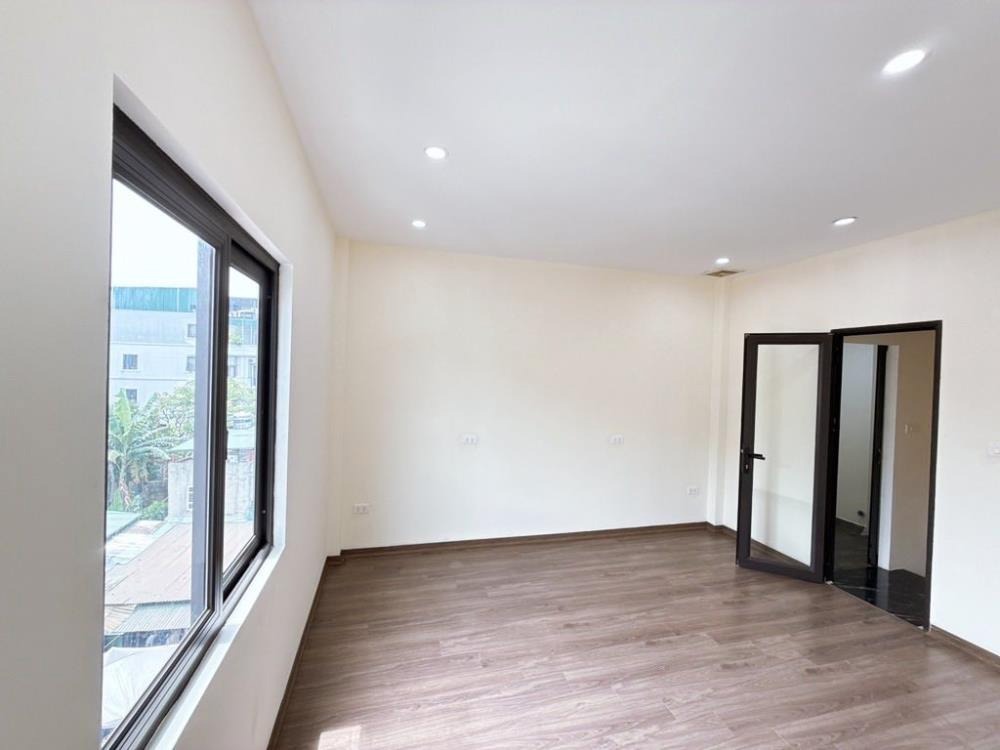 Nhà phố Trương Định 37m2, 5 Tầng, Giá 6 Tỷ - Vị Trí Đắc Địa