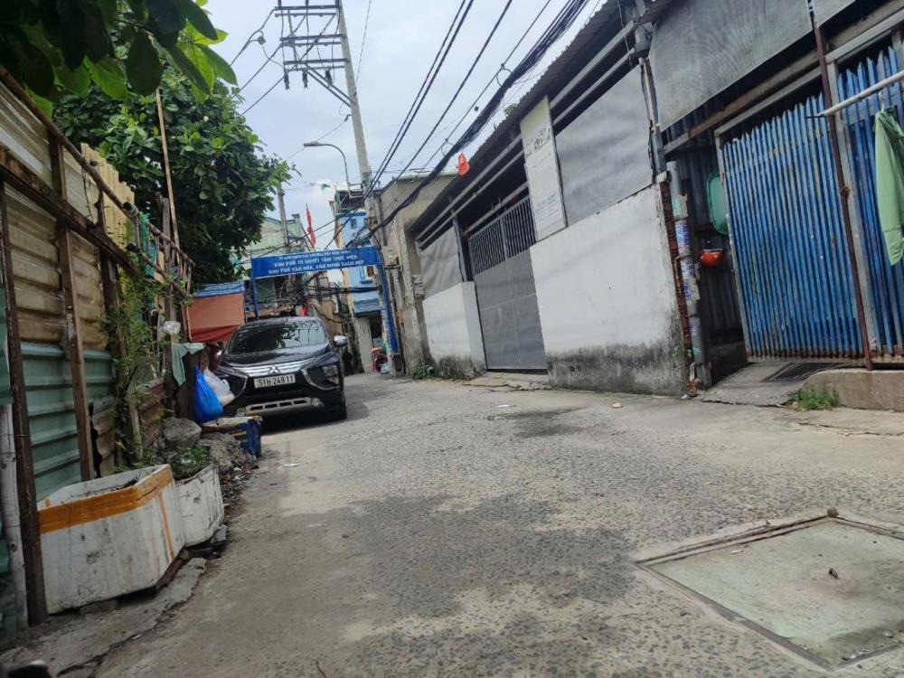 Bán Gấp Nhà 2 Tầng BTCT, Vị Trí Đẹp, Giá Tốt Tại Linh Đông, Thủ Đức