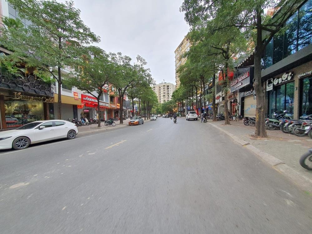 Mặt Phố Cầu Giấy: 140m2, Kinh Doanh Đỉnh Cao, Thu Nhập Khủng - 83 Tỷ