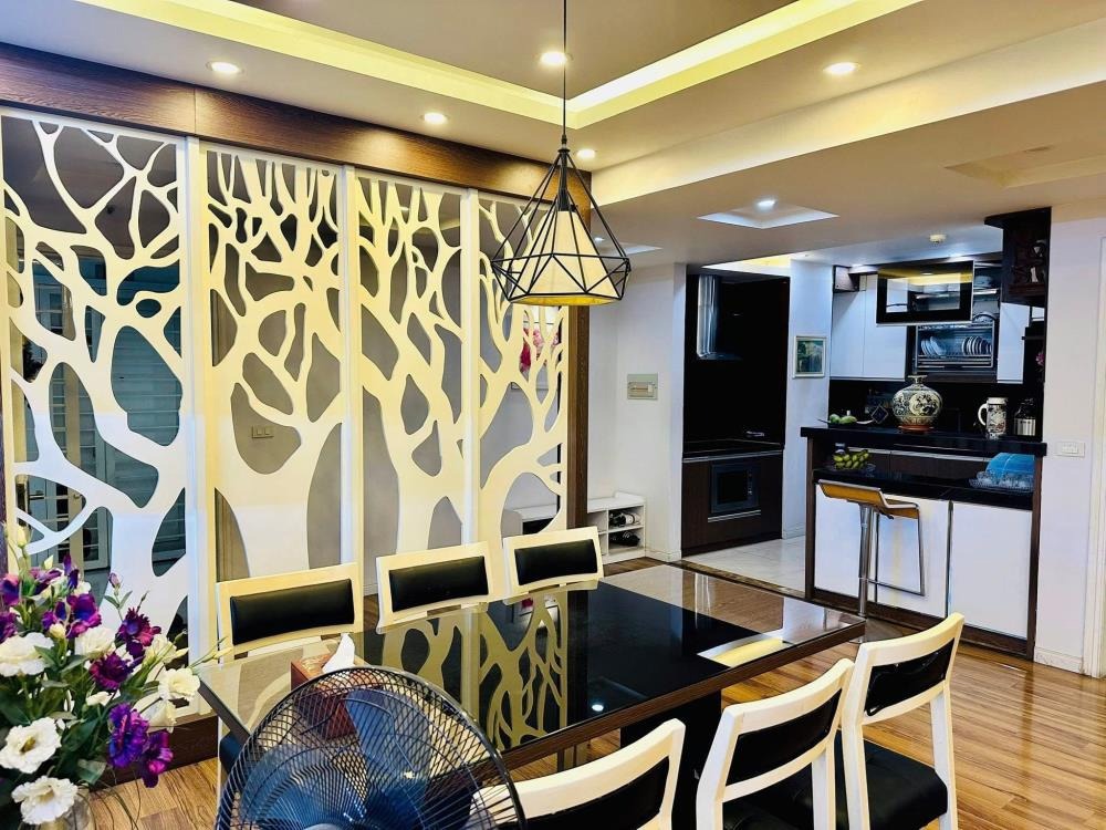 Chính chủ bán căn hộ CT3 HUD3 Linh Đàm 140m2, 4PN, Full Nội thất - Giá 9.9 tỷ