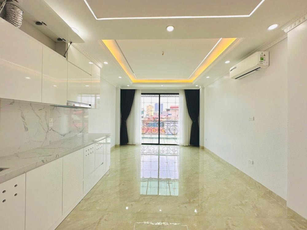 Bán nhà 6 Tầng Thang Máy, Quan Hoa - Cầu Giấy: 45m x MT 4m, Giá Tốt