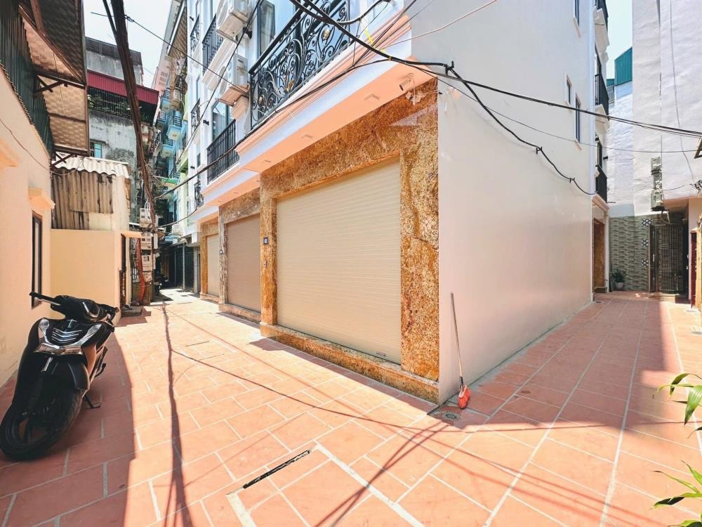 Bán nhà 6 Tầng Thang Máy, Quan Hoa - Cầu Giấy: 45m x MT 4m, Giá Tốt