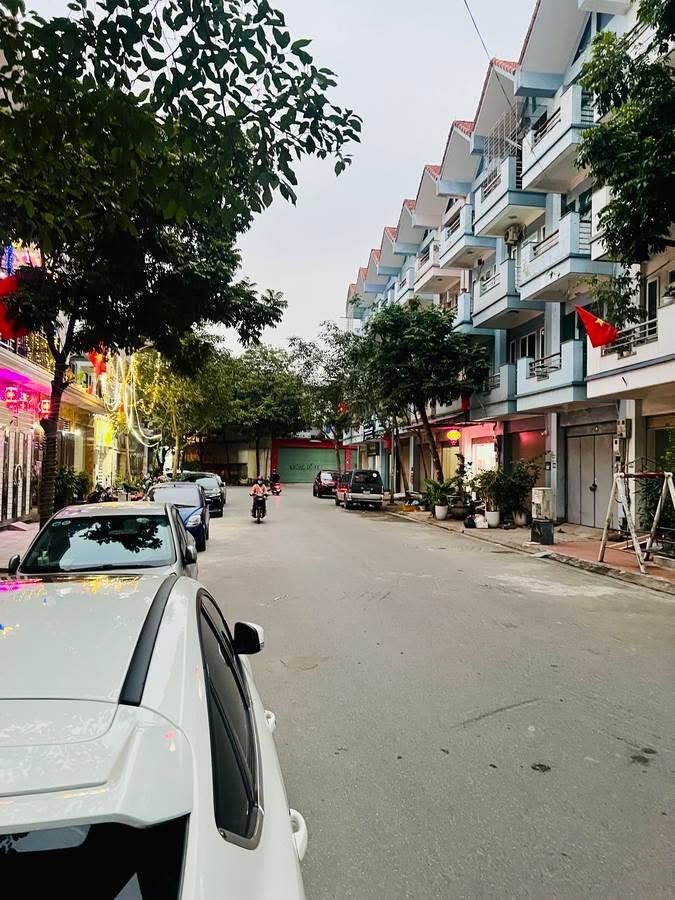 Bán nhà Liền Kề Đô Thị Nam La Khê, Hà Đông: 61m2, 4 Tầng, Mặt Tiền 4m, Giá 17.3 tỷ