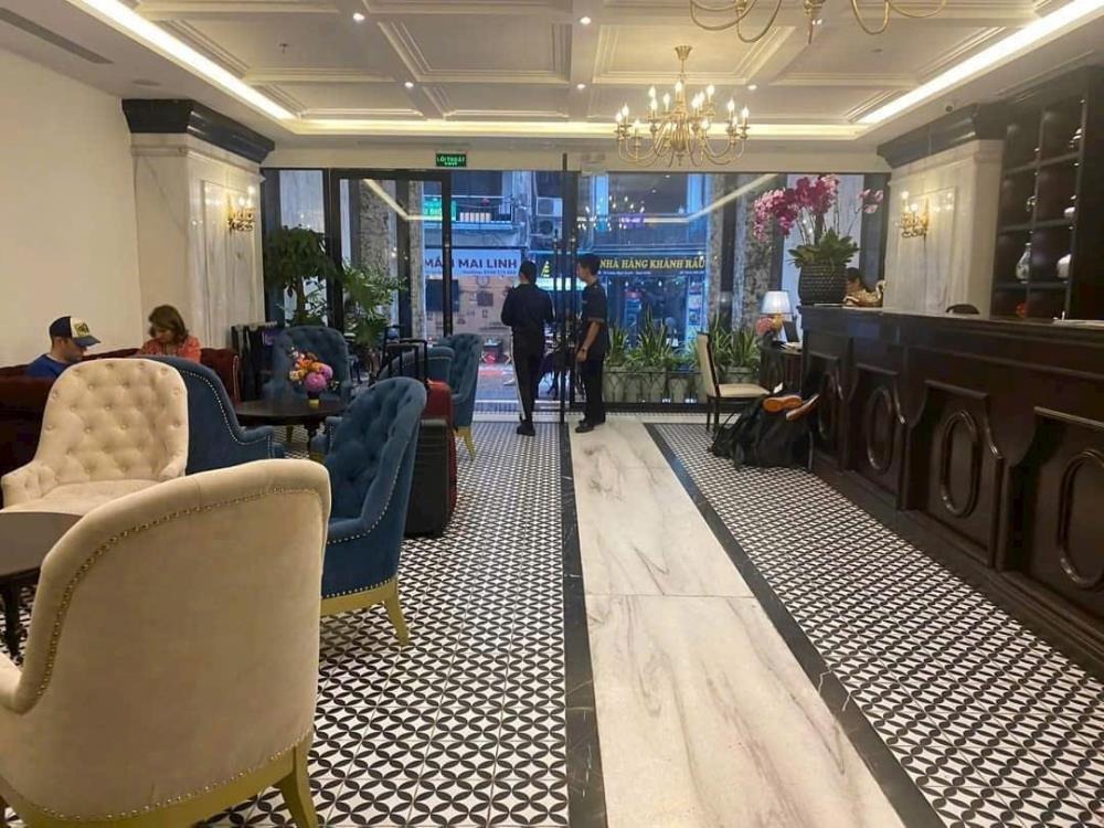 Mặt Phố Hàng Bông Hoàn Kiếm - 180m2 - MT 7.5m - Pháp Lý Sổ Đỏ - Giá Tốt