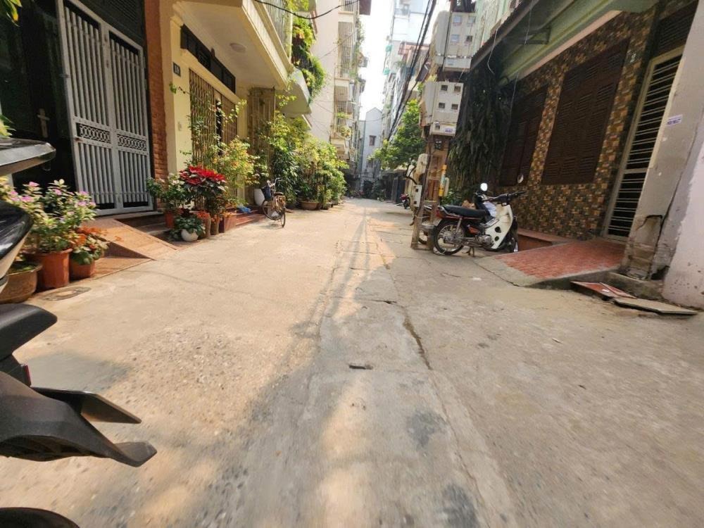 Mặt Phố Nghĩa Tân - 80m2 - Mặt Tiền 5m - Giá Tốt Nhất Khu