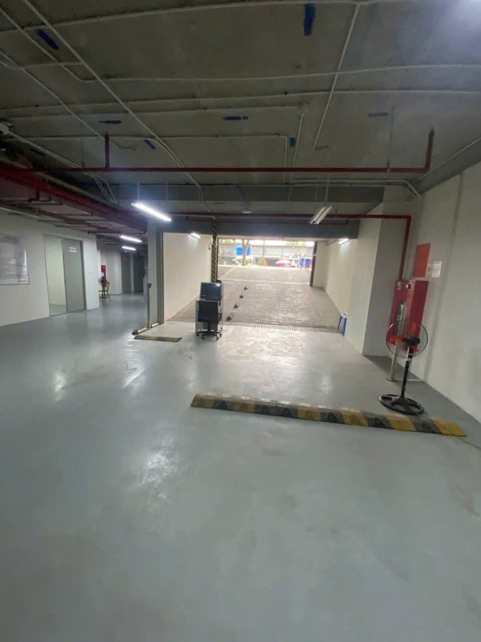 Bán Toà Building 13 Tầng (2 Tầng Hầm) - Vị Trí Đắc Địa, Full Giấy Tờ