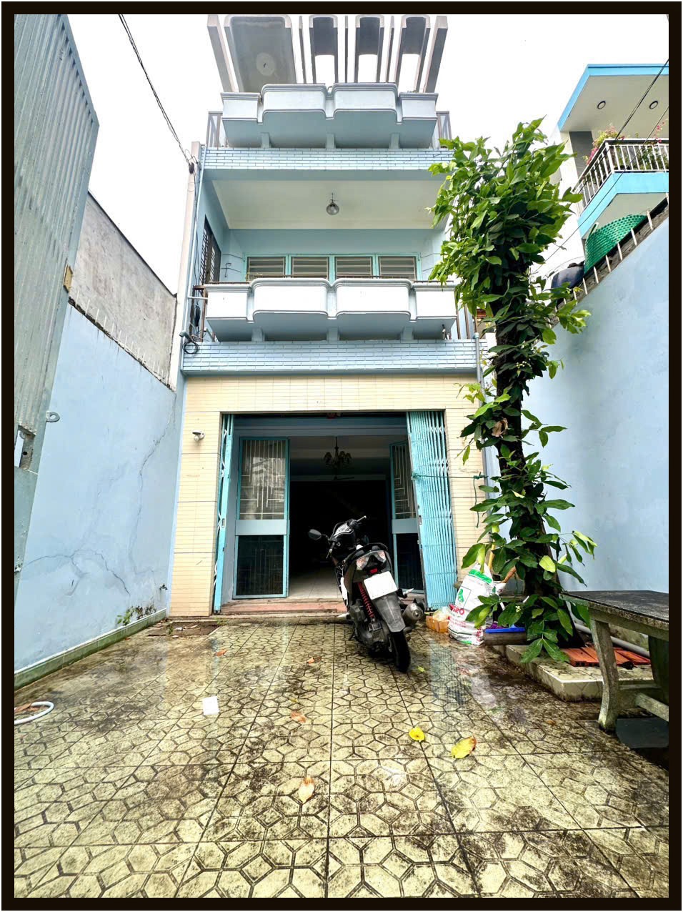 Bán nhà phố Quận 6 - 4.2x23m, 1 trệt 2 lầu, giá 12.8 tỷ - Vị trí đắc địa