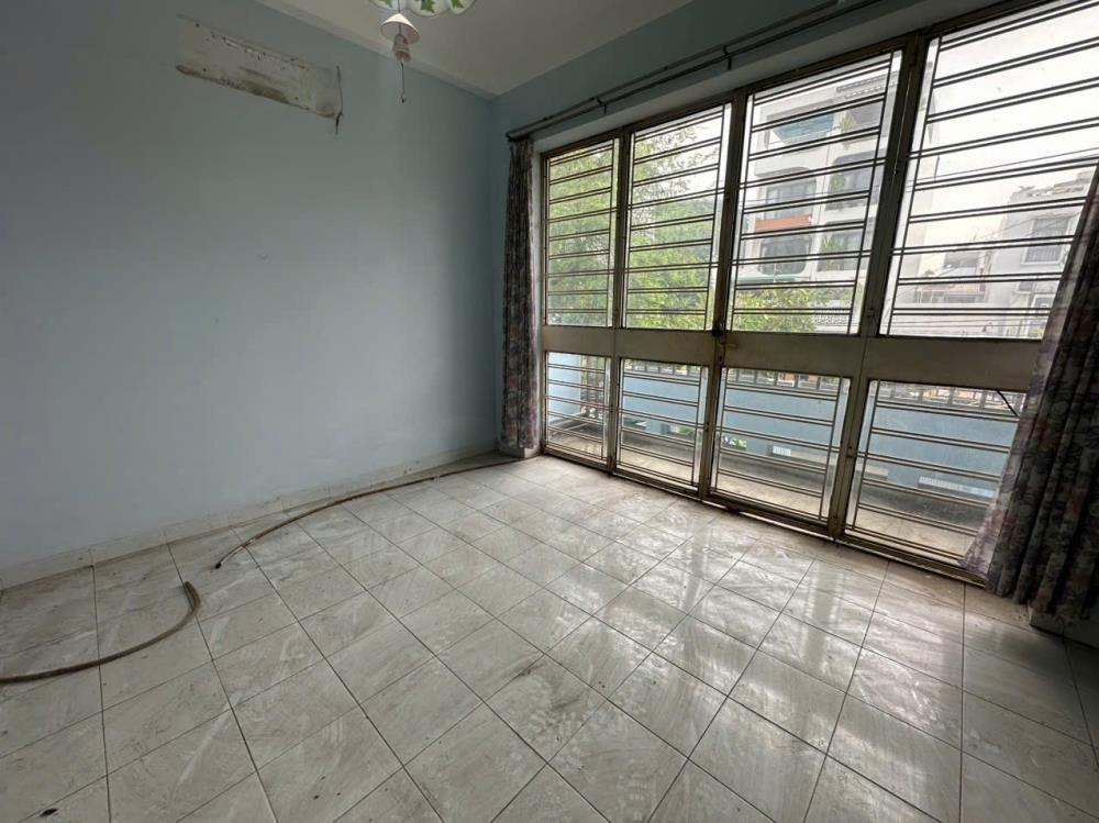 Bán nhà phố Quận 6 - 4.2x23m, 1 trệt 2 lầu, giá 12.8 tỷ - Vị trí đắc địa