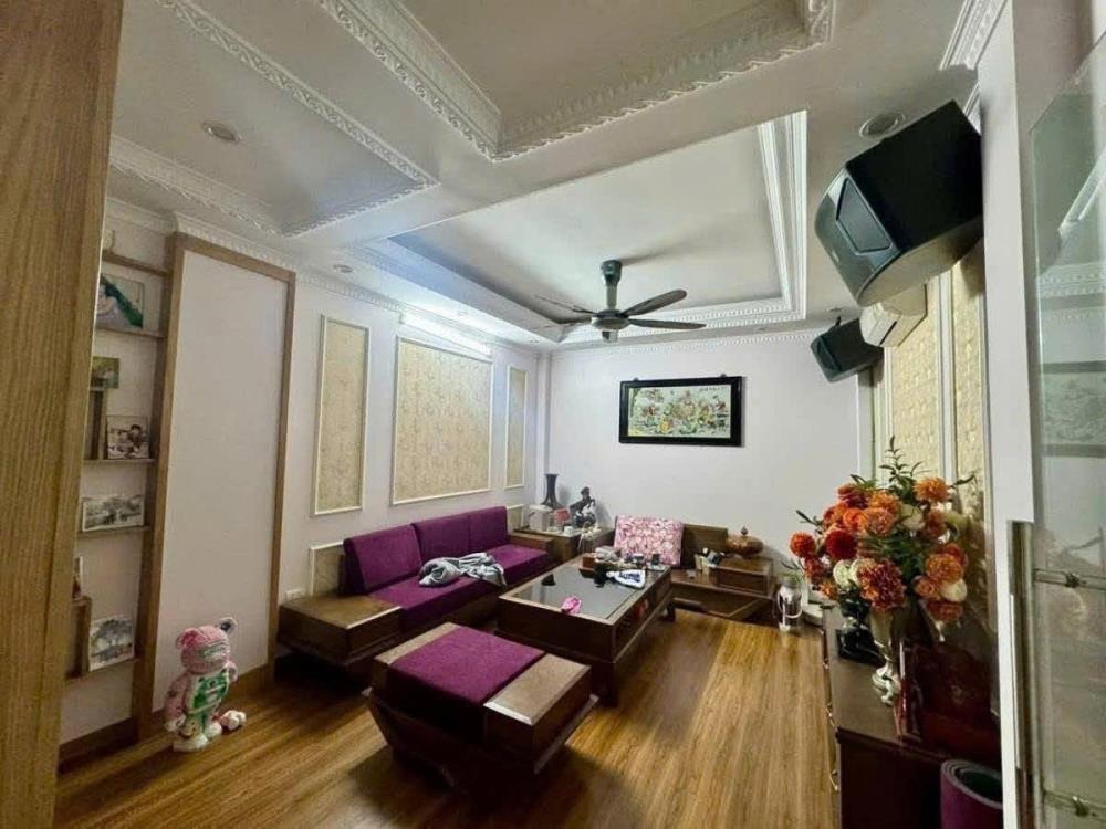 Cầu Giấy - Lô Góc 3 Thoáng - Giá 6.9 Tỷ - Vị Trí Đẹp