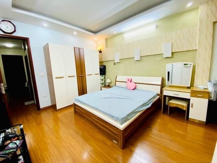 Bán nhà mặt phố Đại Từ, Hoàng Mai: 19.5 tỷ, 60m², 6PN, Full nội thất