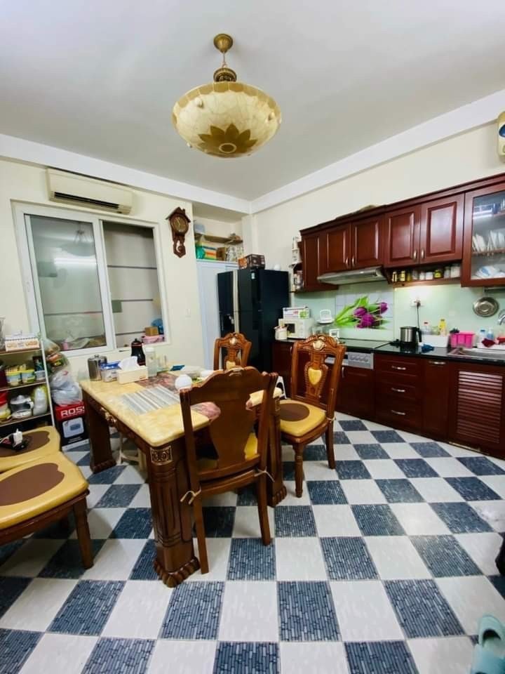 Bán nhà mặt phố Đại Từ, Hoàng Mai: 19.5 tỷ, 60m², 6PN, Full nội thất