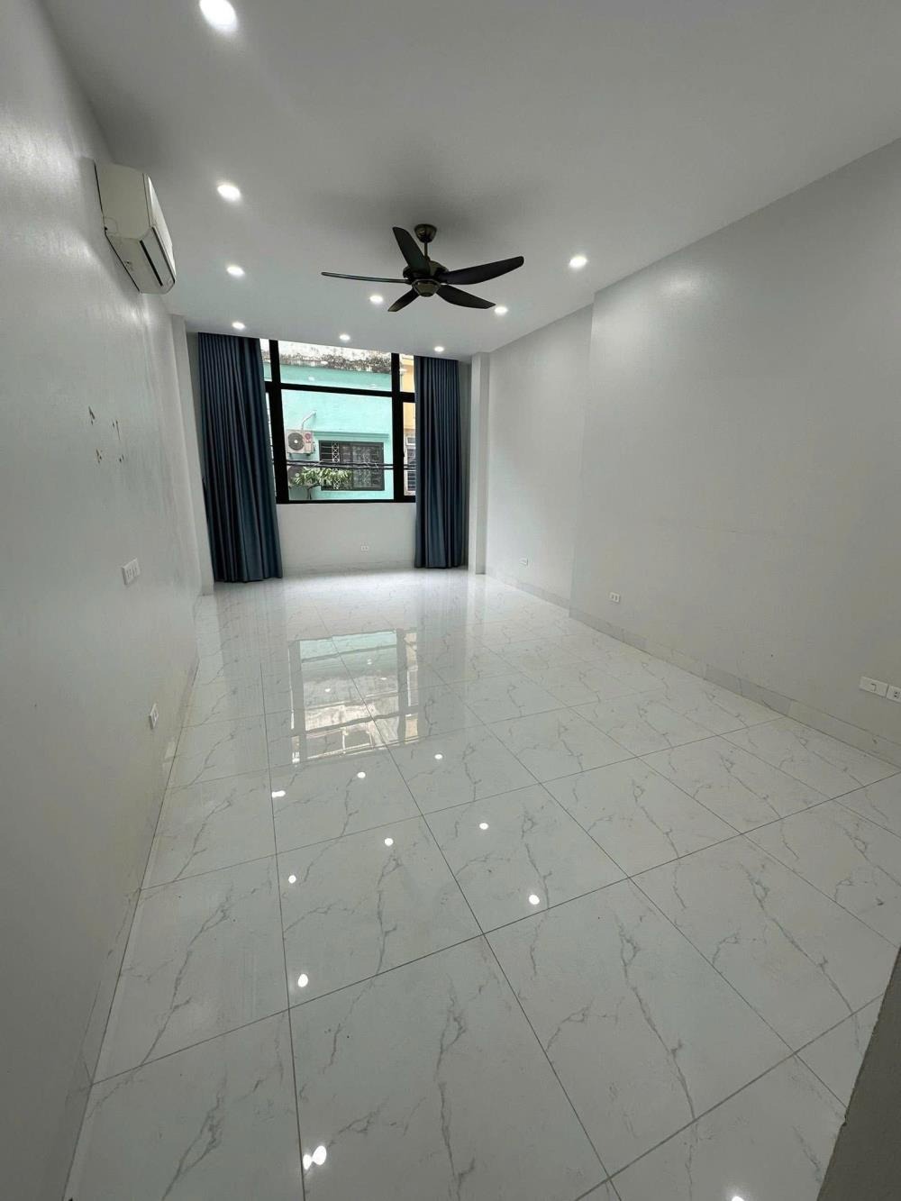 Hoàng Mai Nhà Đẹp - Ngõ Ô Tô - 8.9 Tỷ