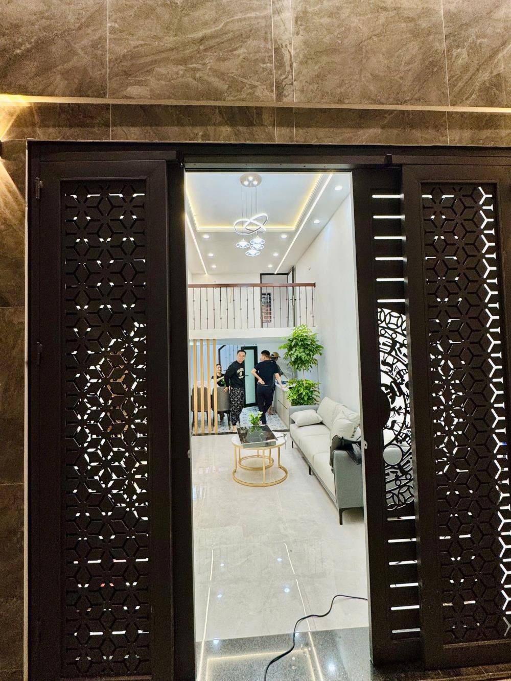 Nhà Đẹp Đống Đa - Chính Chủ, Full Nội Thất, Giá Chỉ 6.15 Tỷ