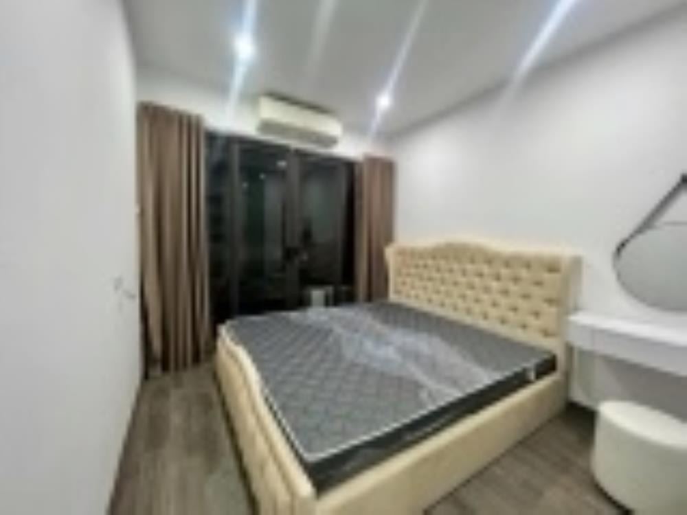 Bán nhà phố Nguyễn Thanh Bình, Hà Đông: 5 tầng, thang máy, lô góc, gara, 13 tỷ