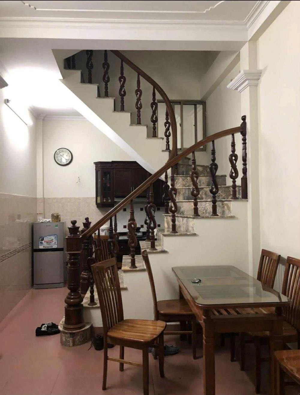 Cho Thuê Nhà 4 Tầng Nguyễn Trãi, Thanh Xuân - 9.5tr/tháng - Full Nội Thất