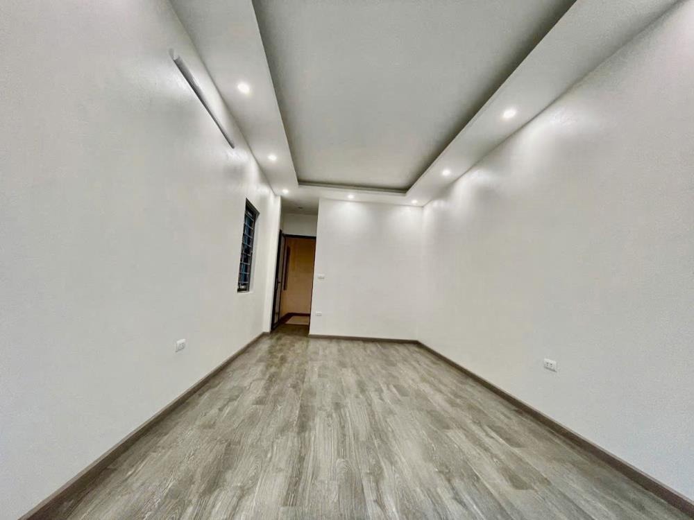 Phân Lô Góc Phú Lương: Nhà Mới 5 Tầng, Giá Tốt, Trung Tâm Hà Đông